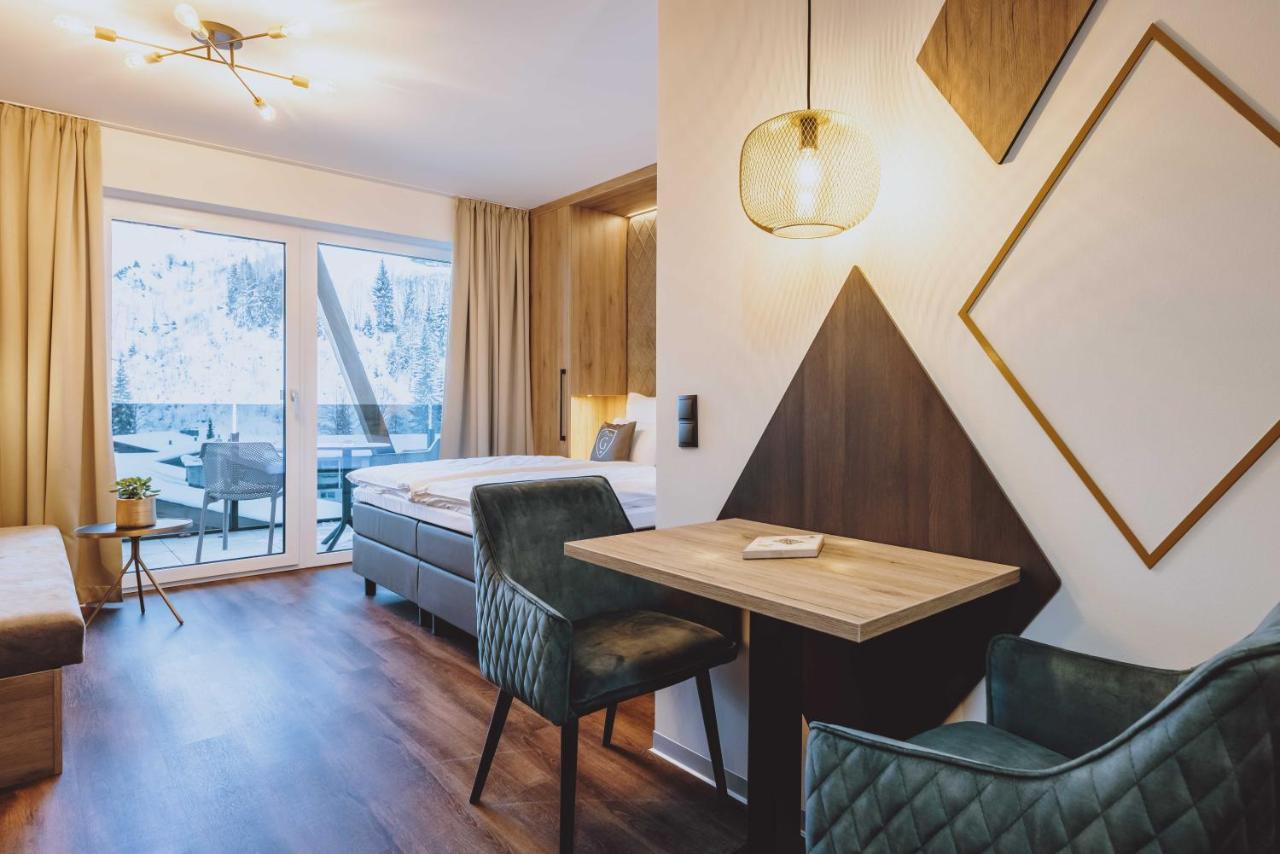 Glemm By Avenida Superior & Residences Hotel 4*